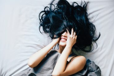 Einen Orgasmus vortäuschen - wie macht frau das überhaupt?