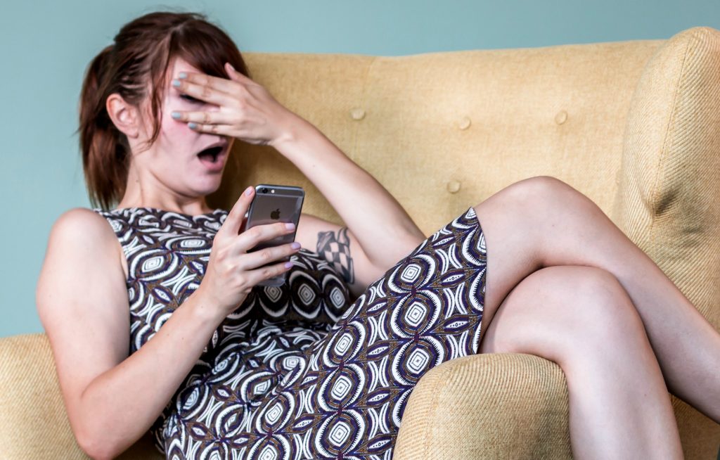 JOYCE versus Tinder